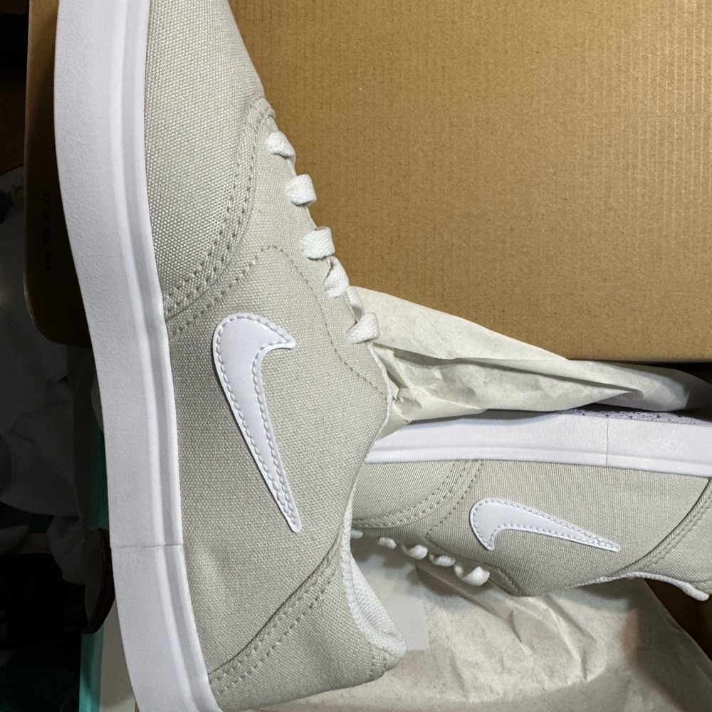 YOUTH 7 (fit women 8.5). Nike Light Tan Canvas Sneakers